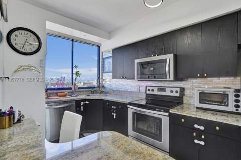 1330 West Ave 1811, Miami Beach FL - photo 20 of 65