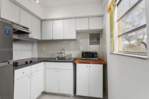 1220 SW 5th St 21, Miami FL - photo 8 of 15