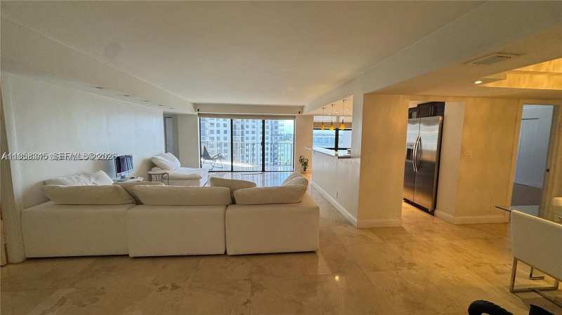 3 bedroom Condominium at 18181 NE 31st Ct 1009, Tower At Biscayne Cove Co, Aventura — photo 1