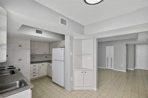 2924 Collins Avenue 501, Miami Beach FL - photo 11 of 54