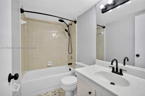 2924 Collins Avenue 501, Miami Beach FL - photo 18 of 54
