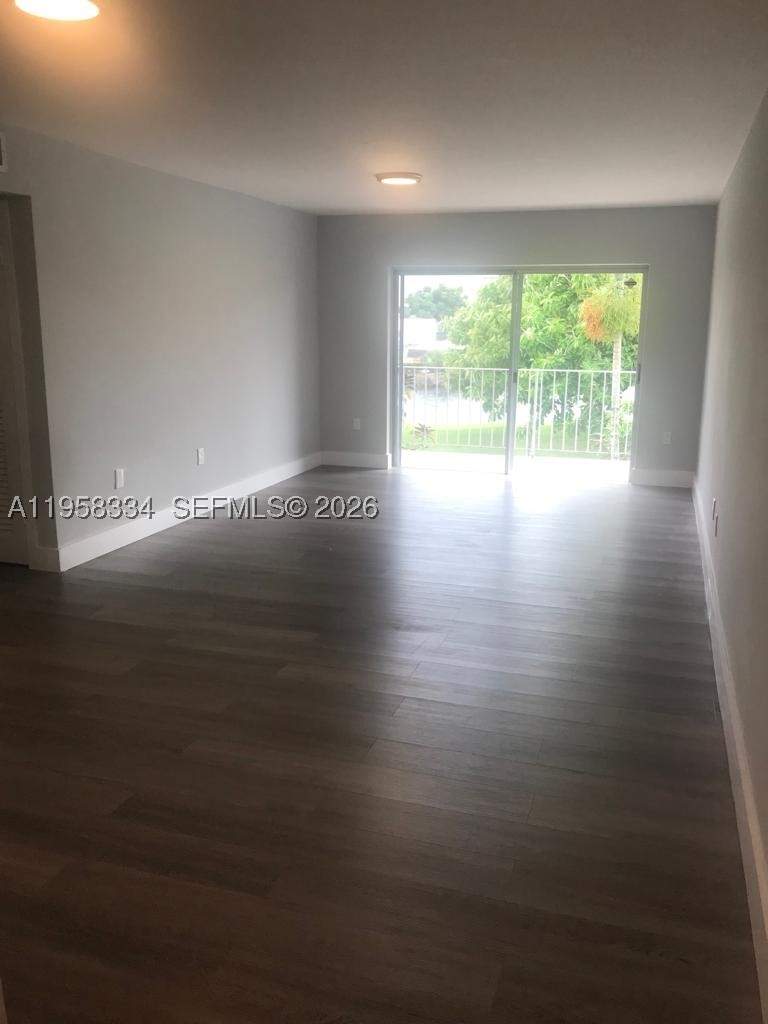 2 bedroom Condominium at 7570 SW 82nd St F209, Village At Dadeland Condo, Miami — photo 3