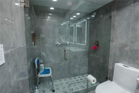 210 174th St 309, Sunny Isles Beach FL - photo 18 of 23