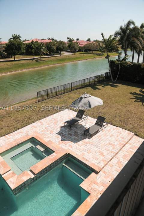 19209 SW 80th Ct, Cutler Bay FL - photo 24 of 34