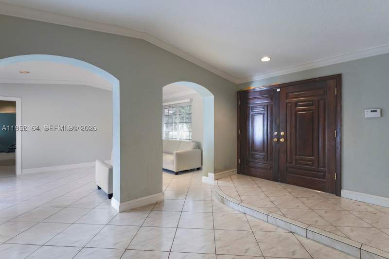 5 bedroom SingleFamilyResidence at 7821 SW 129th Ter, Pine Tree Estates, Pinecrest — photo 5