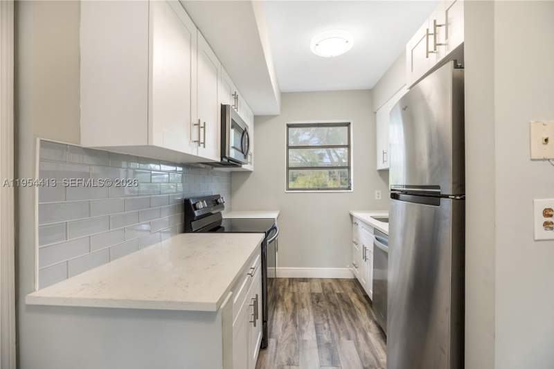 0 bedroom Condominium at 7725 Carlyle Ave 10, Rose Condo, Miami Beach — photo 4