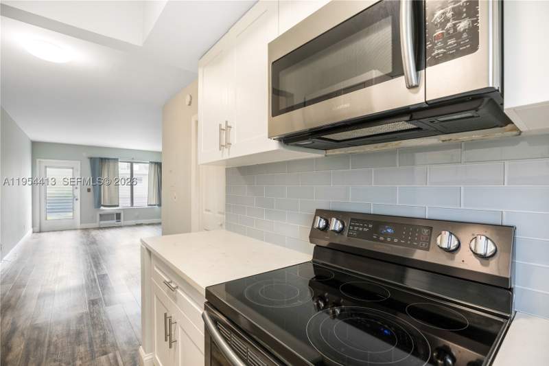 0 bedroom Condominium at 7725 Carlyle Ave 10, Rose Condo, Miami Beach — photo 5