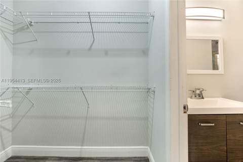 7725 Carlyle Ave 10, Miami Beach FL - photo 7 of 10