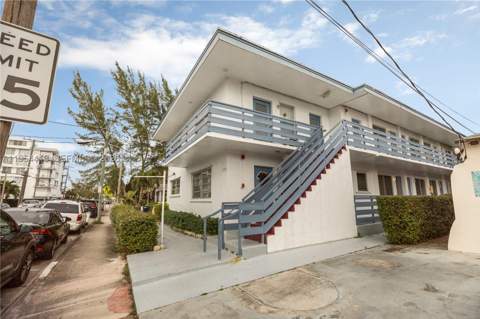 7725 Carlyle Ave 10, Miami Beach FL - photo 9 of 10