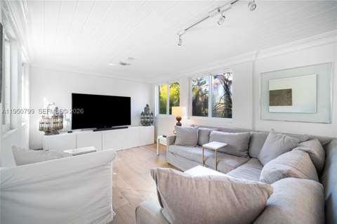 463 W 62nd St, Miami Beach FL - photo 14 of 28