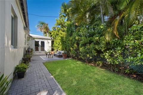463 W 62nd St, Miami Beach FL - photo 16 of 28