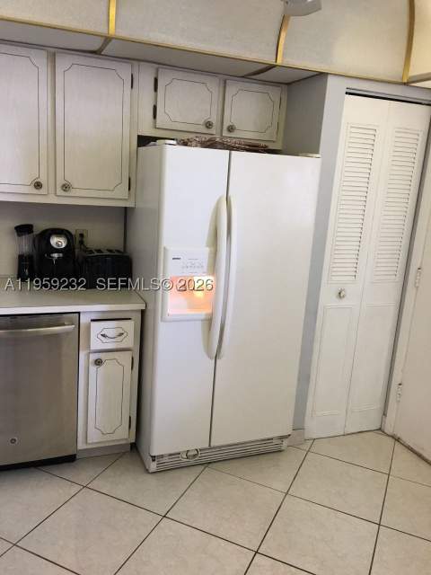 3660 NE 166th St 611, North Miami Beach FL - photo 10 of 18