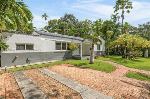 1643 Nethia Dr, Miami FL - photo 7 of 36