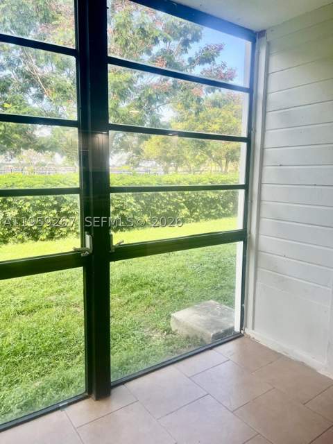 19055 NW 62nd Ave 102, Hialeah FL - photo 6 of 6