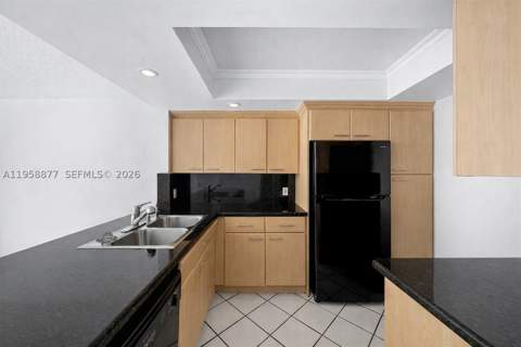 1228 West Ave 1415, Miami Beach FL - photo 6 of 31