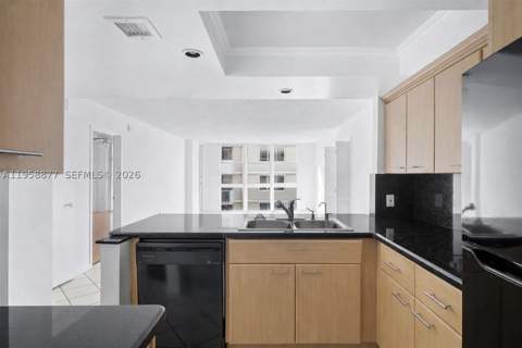1228 West Ave 1415, Miami Beach FL - photo 7 of 31