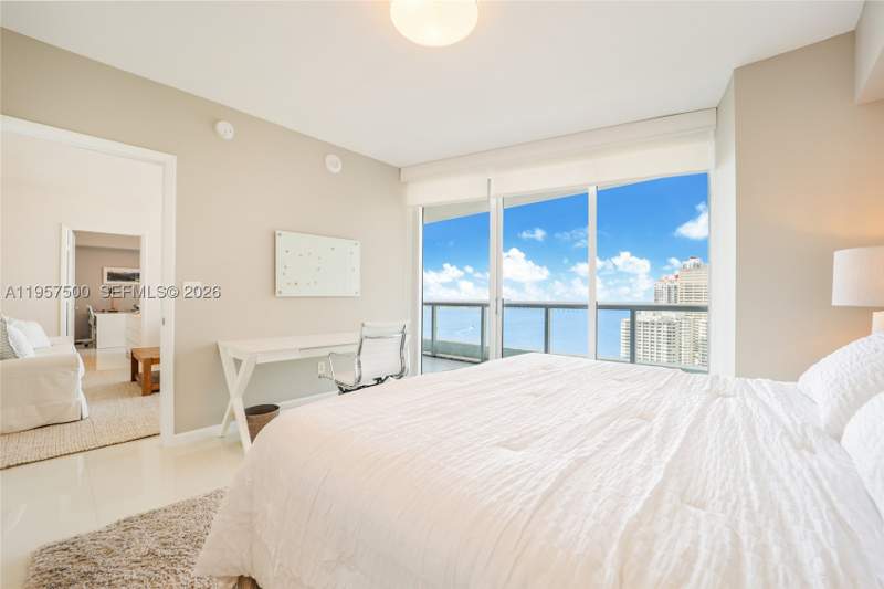 2 bedroom Condominium at 495 Brickell Ave 2303, Icon Brickell No Two, Miami — photo 5