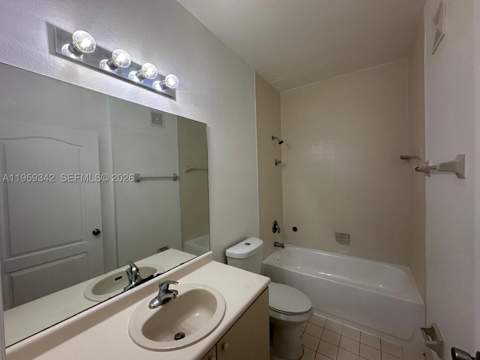 1661 SE 29th Ct 104, Homestead FL - photo 13 of 22
