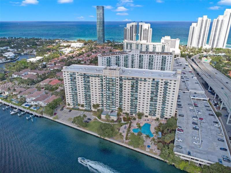 2 bedroom Condominium at 19390 Collins Ave 302A, Oceanview Building A Cond, Sunny Isles Beach — photo 3