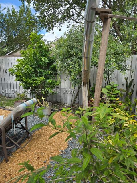4925 W Lakes Dr, Deerfield Beach FL - photo 15 of 19