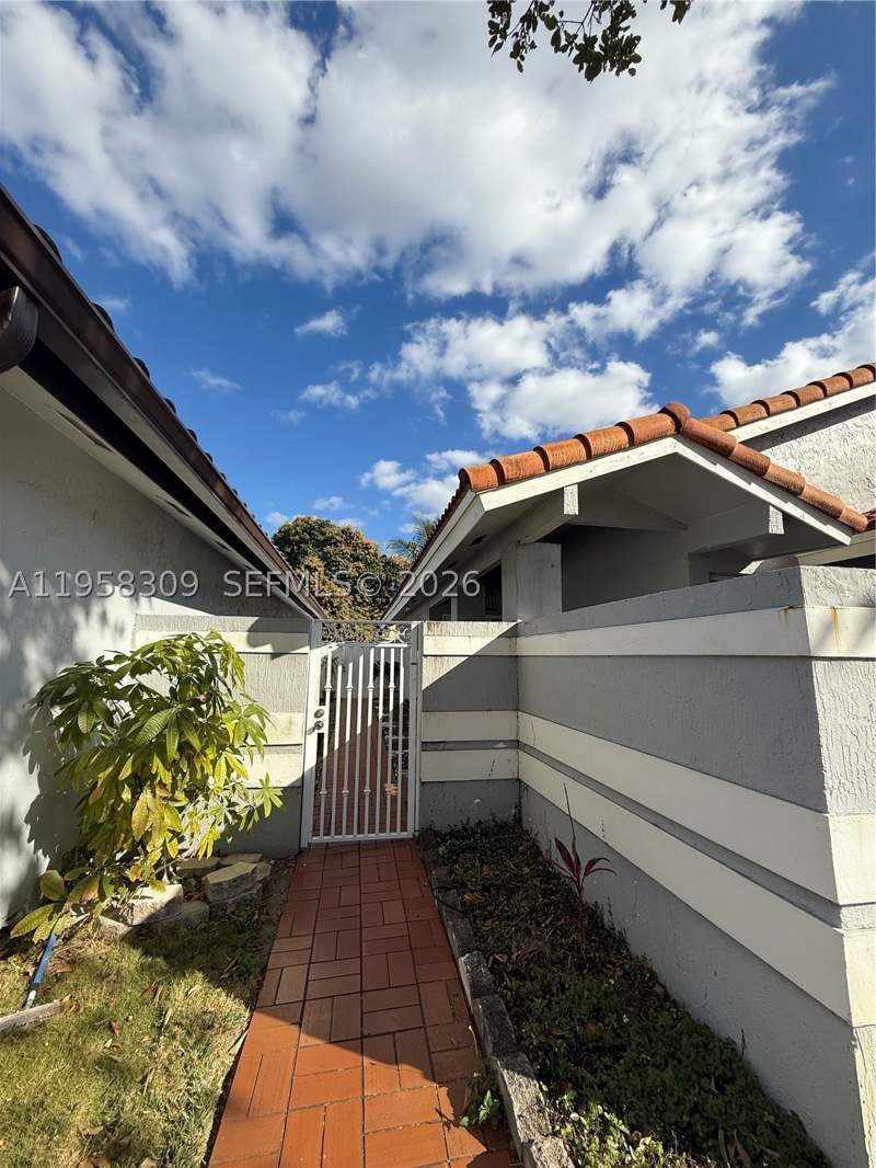 3 bedroom SingleFamilyResidence at 18237 NW 61st Pl, Harbour Sub, Hialeah — photo 2