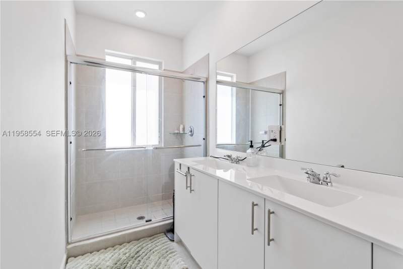 4 bedroom Townhouse at 760 SE 13th Ct, Miami Land And Developmen, Homestead — photo 4