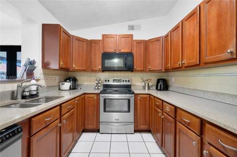 28705 SW 142nd Ct, Homestead FL - photo 10 of 29