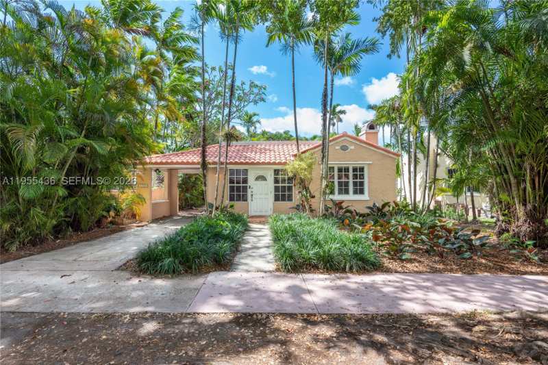 2 bedroom SingleFamilyResidence at 1256 Algeria Ave, Coral Gables Granada Sec, Coral Gables — photo 1