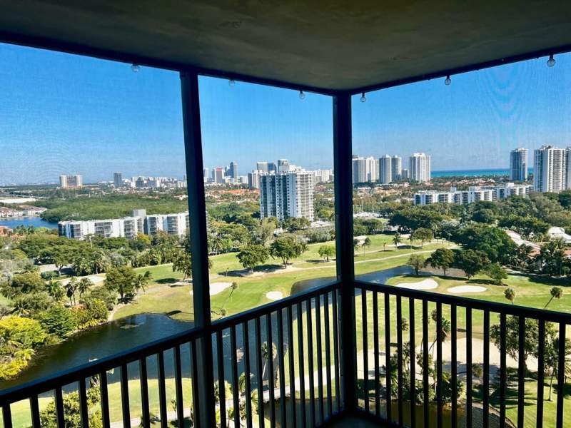 2 bedroom Condominium at 20379 W Country Club Drive 1932, Coronado Tower III, Aventura — photo 3
