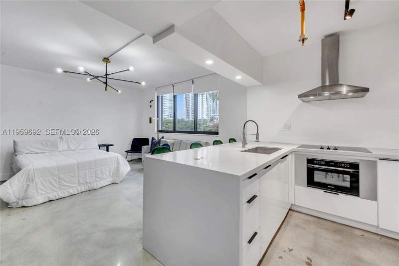 0 bedroom Condominium at 540 Brickell Key Dr 409, Brickell Key II Condo, Miami — photo 5