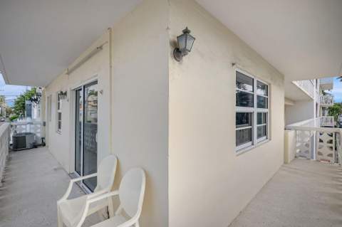 900 Euclid Avenue 8, Miami Beach FL - photo 18 of 31