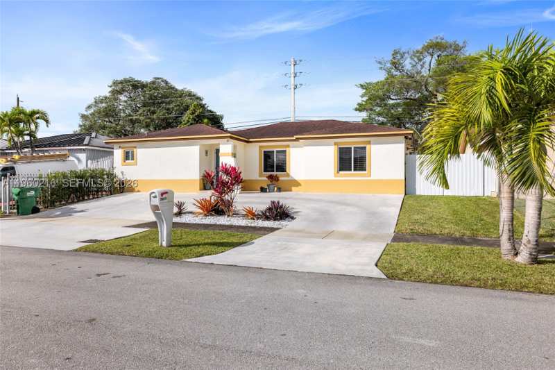 3 bedroom SingleFamilyResidence at 20814 SW 126th Ct, Oak Park Sec 7, Miami — photo 1