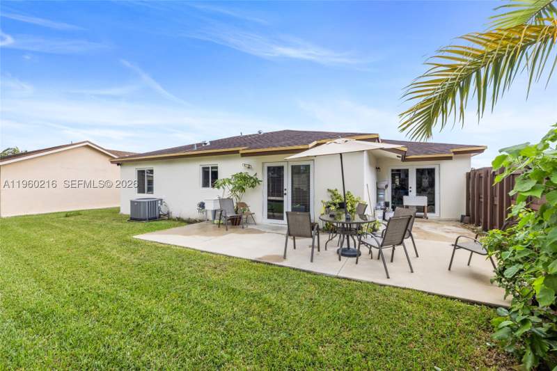 3 bedroom SingleFamilyResidence at 20814 SW 126th Ct, Oak Park Sec 7, Miami — photo 3