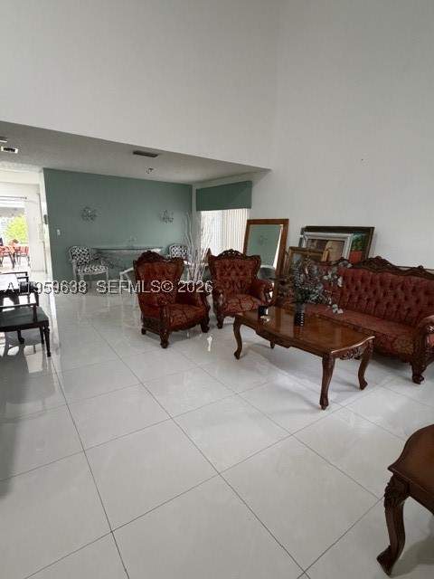 4 bedroom SingleFamilyResidence at 7332 SW 158th Ave, Weitzer Lago Mar Homes, Miami — photo 4