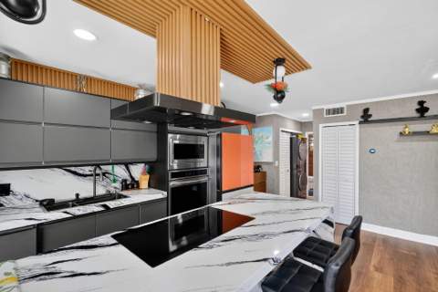 363 Washington Avenue 32, Miami Beach FL - photo 13 of 33