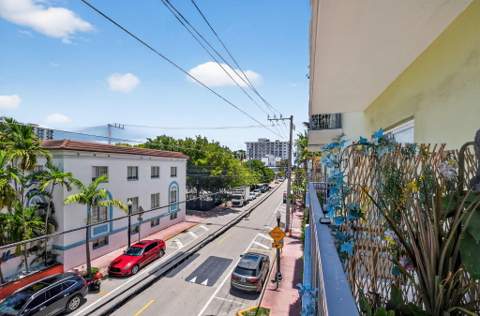 363 Washington Avenue 32, Miami Beach FL - photo 20 of 33