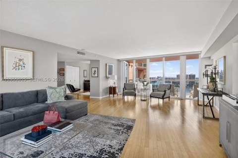 3370 Hidden Bay Dr 2715, Aventura FL - photo 13 of 68