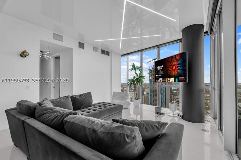 2 bedroom Condominium at 1100 Biscayne Blvd 4907, Marquis Condo, Miami — photo 5
