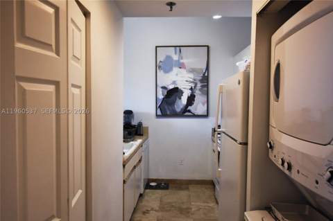 540 Brickell Key Dr 505, Miami FL - photo 12 of 39