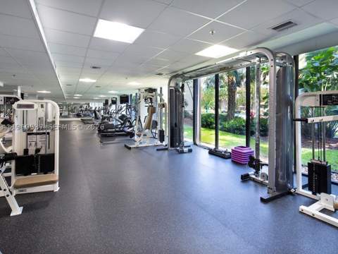 540 Brickell Key Dr 505, Miami FL - photo 24 of 39