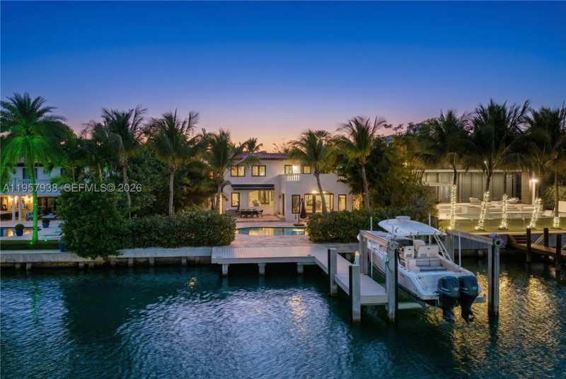 5 bedroom SingleFamilyResidence at 6491 Allison Rd, Indian Creek Sub, Miami Beach — photo 1