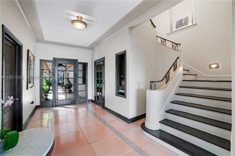 6491 Allison Rd, Miami Beach FL - photo 13 of 29