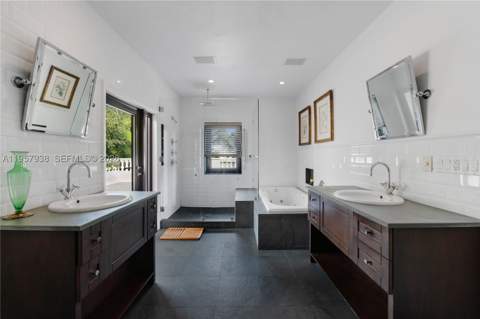 6491 Allison Rd, Miami Beach FL - photo 16 of 29