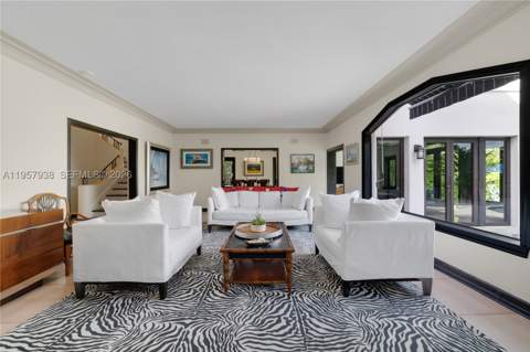 6491 Allison Rd, Miami Beach FL - photo 7 of 29