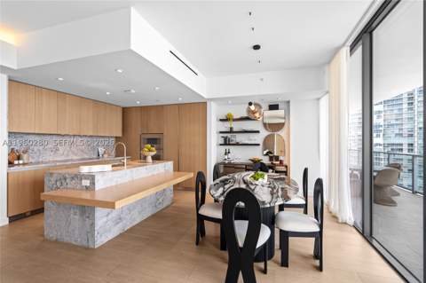 500 Alton 2203, Miami Beach FL - photo 11 of 36