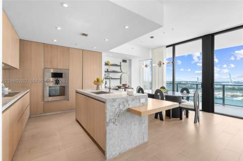 500 Alton 2203, Miami Beach FL - photo 17 of 36