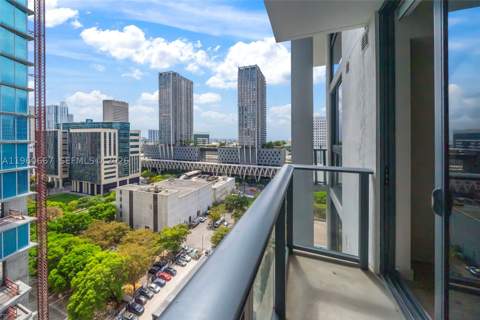 11 NE 6th St 1802, Miami FL - photo 10 of 28
