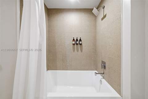 11 NE 6th St 1802, Miami FL - photo 15 of 28