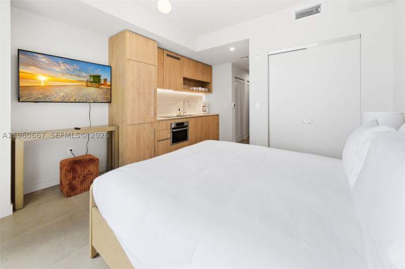 0 bedroom Condominium at 11 NE 6th St 1802, The crosby, Miami — photo 5
