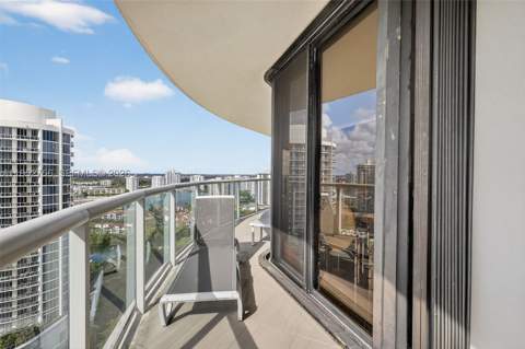 4000 Island Blvd 2602, Aventura FL - photo 20 of 42